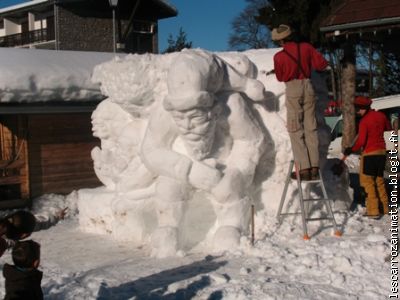 La sculpture sur neige!